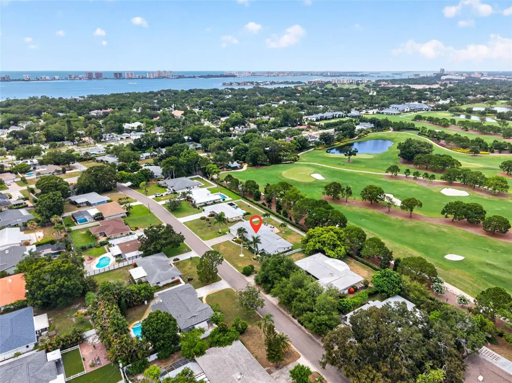 616 PINELAND AVENUE Belleair, FL 33756