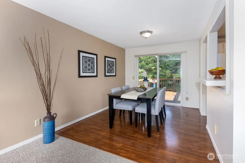 12705 SE 74th Street Newcastle, WA 98056