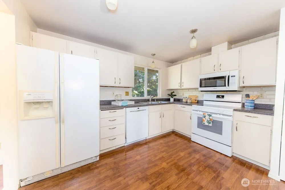 12705 SE 74th Street Newcastle, WA 98056