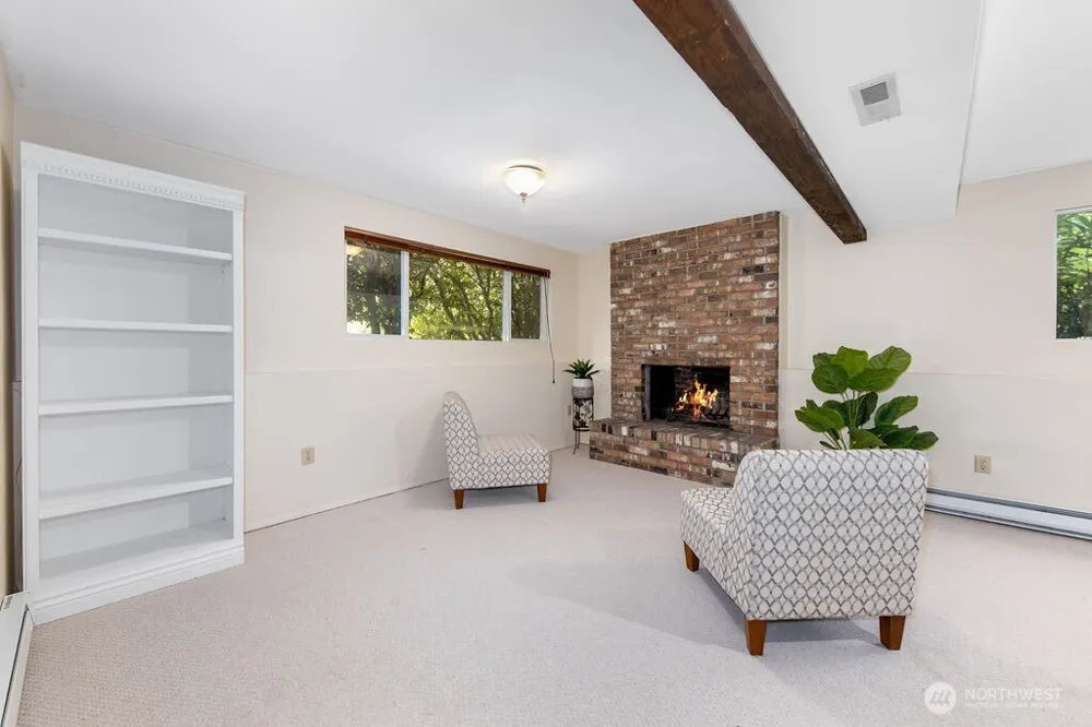 12705 SE 74th Street Newcastle, WA 98056