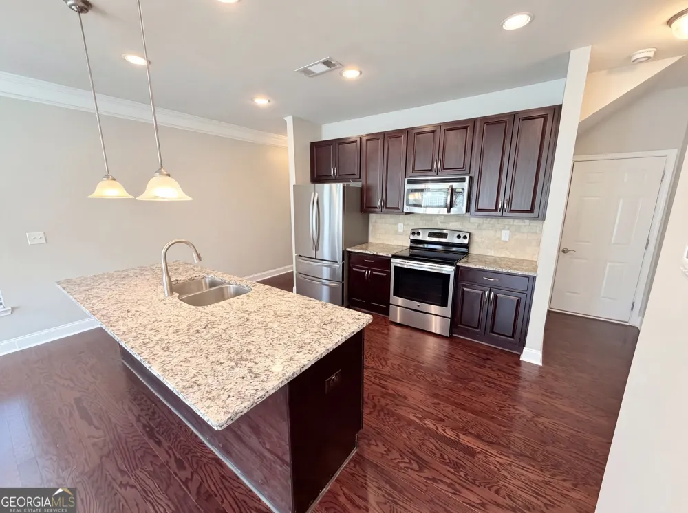 10555 Naramore LN Alpharetta, GA 30022