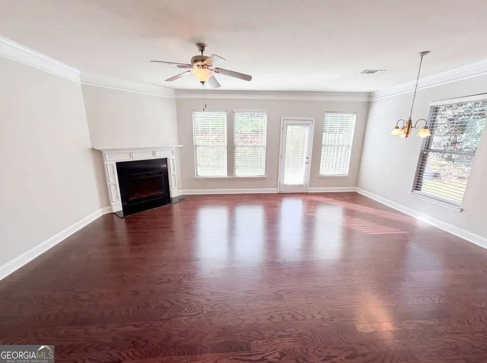 10555 Naramore LN Alpharetta, GA 30022