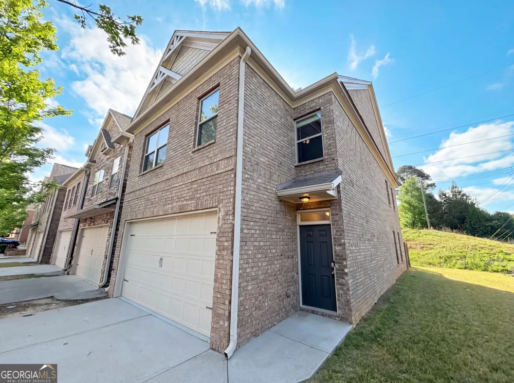 10555 Naramore LN Alpharetta, GA 30022