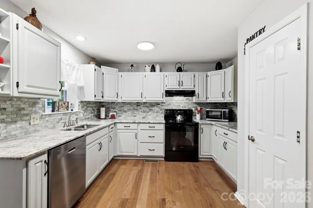 209 Mint Way Flat Rock, NC 28731