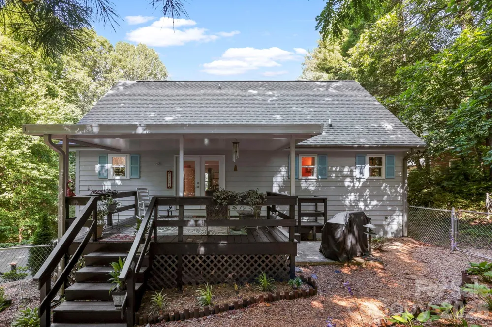 209 Mint Way Flat Rock, NC 28731