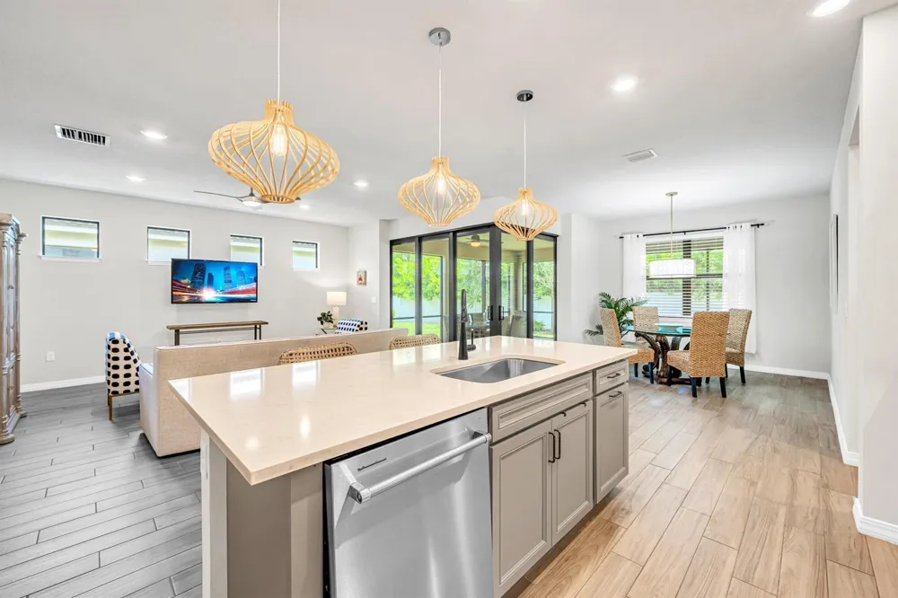 8028 NW 78th Street Tamarac, FL 33321