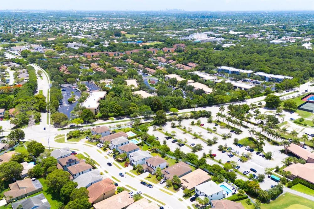 8028 NW 78th Street Tamarac, FL 33321