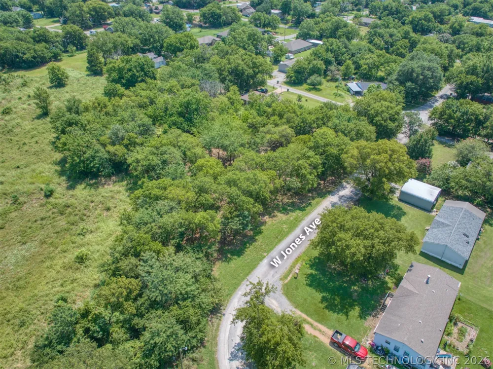 2 Jones Calera, OK 74730