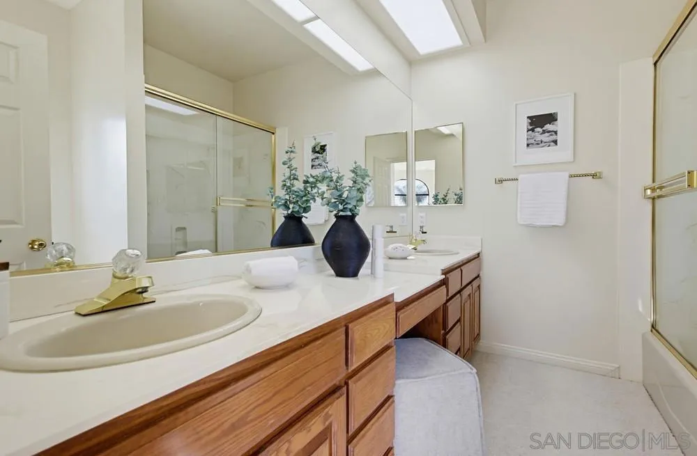 17844 Joyas Ct Poway, CA 92064