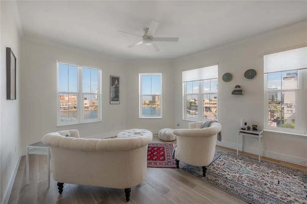 700 S HARBOUR ISLAND BOULEVARD #713 Tampa, FL 33602