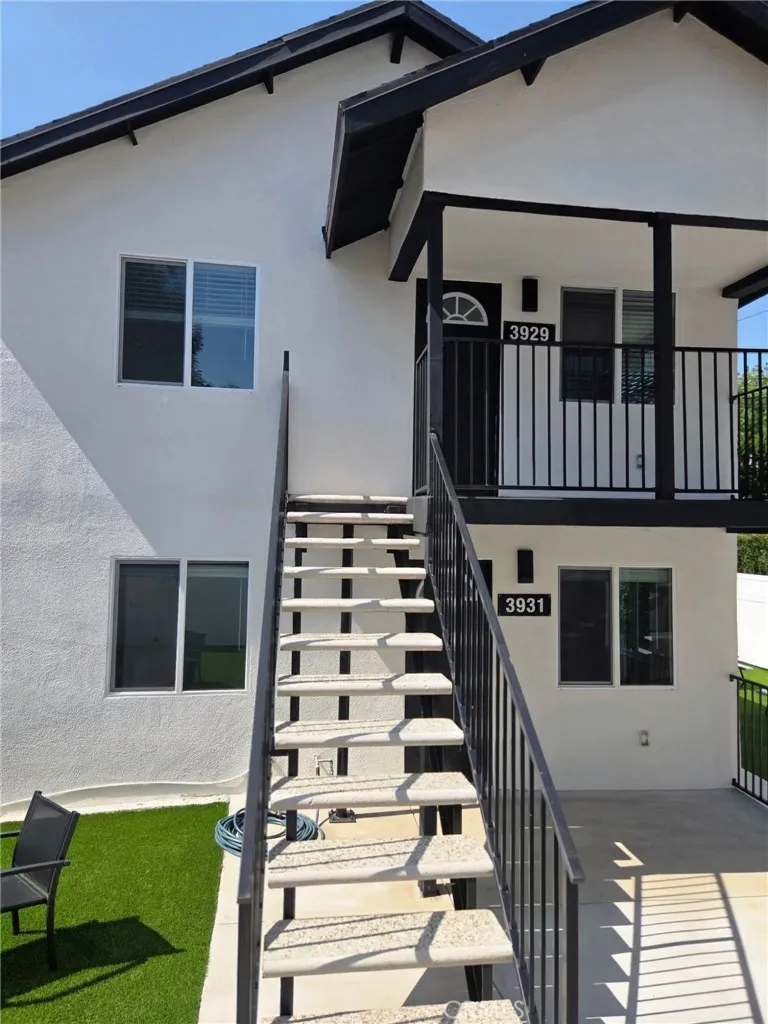 3929 Cesar E Chavez Ave Los Angeles, CA 90063