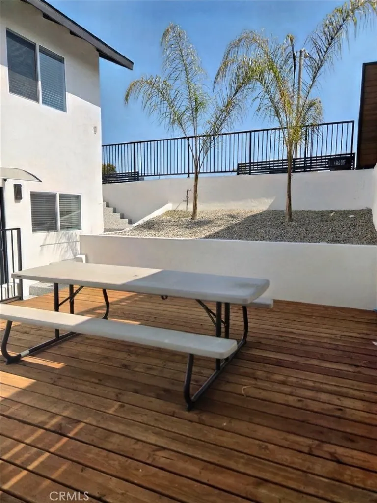 3929 Cesar E Chavez Ave Los Angeles, CA 90063
