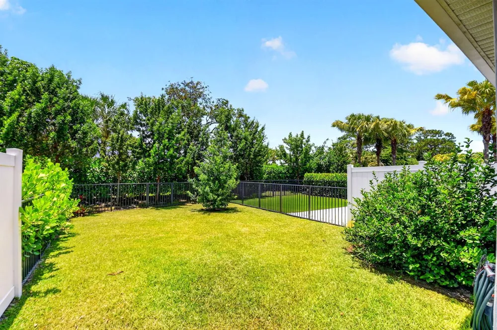 7351 Lenora Lane Lake Worth, FL 33467