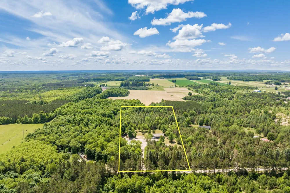 3424 Starlight Trail Paradise Township, MI 49649