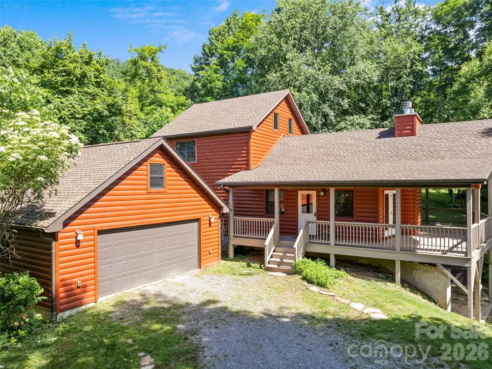 51 Stony Pond Lane Canton, NC 28716