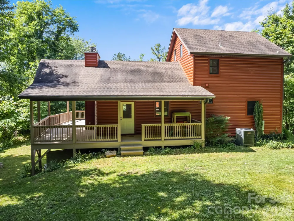 51 Stony Pond Lane Canton, NC 28716