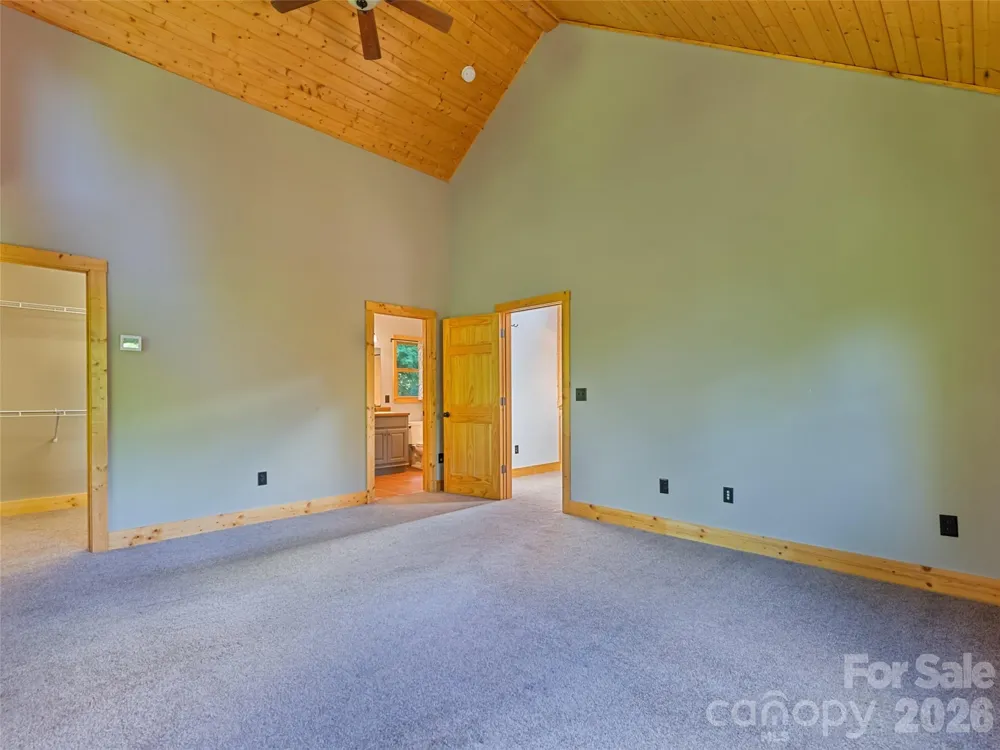 51 Stony Pond Lane Canton, NC 28716