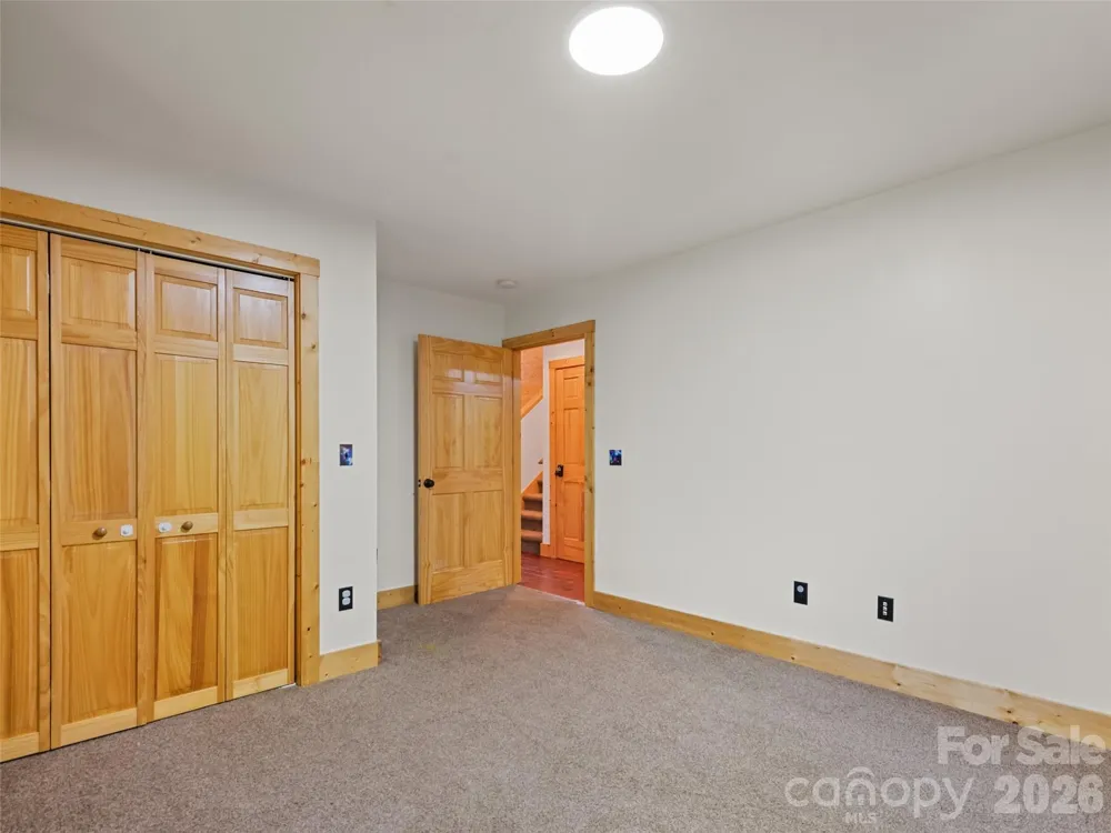 51 Stony Pond Lane Canton, NC 28716
