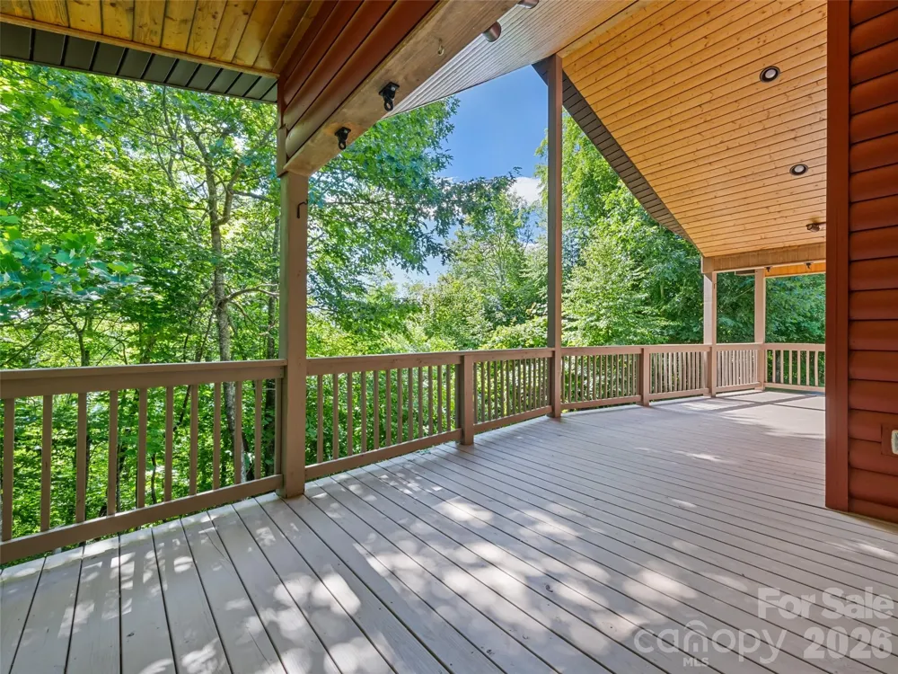 51 Stony Pond Lane Canton, NC 28716