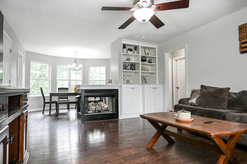 2214 N Fork Drive Soddy Daisy, TN 37379