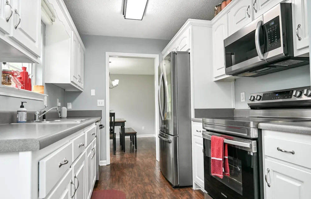 2214 N Fork Drive Soddy Daisy, TN 37379