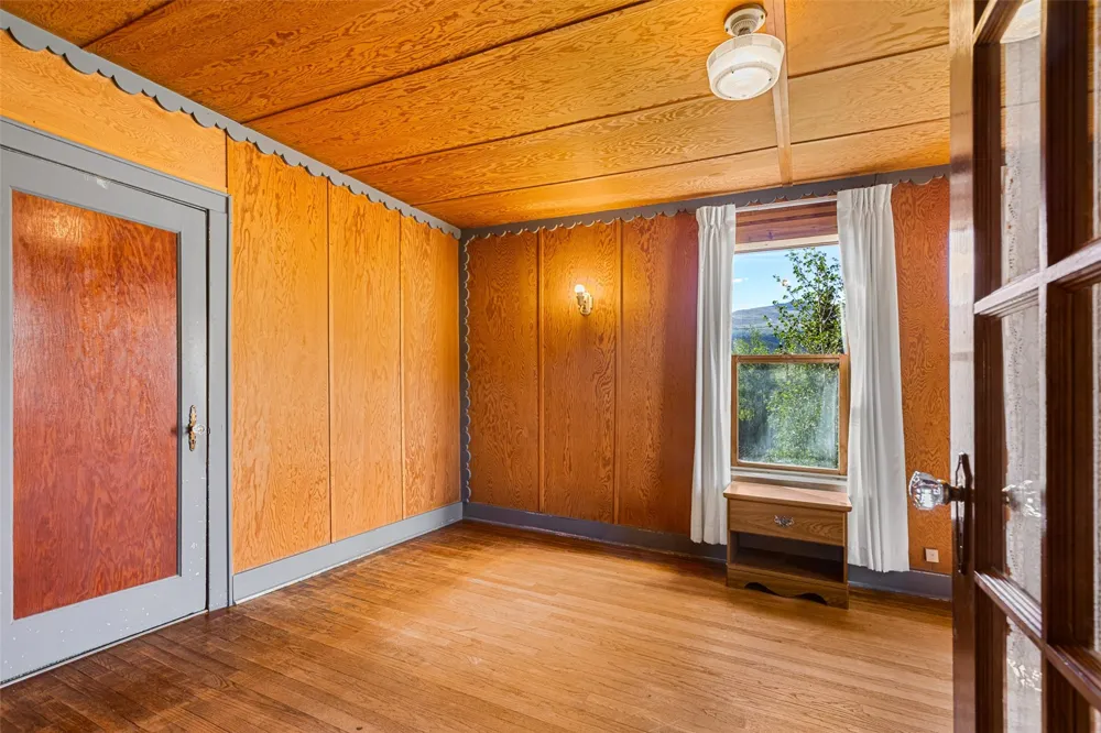 135 S MAIN STREET Alma, CO 80420