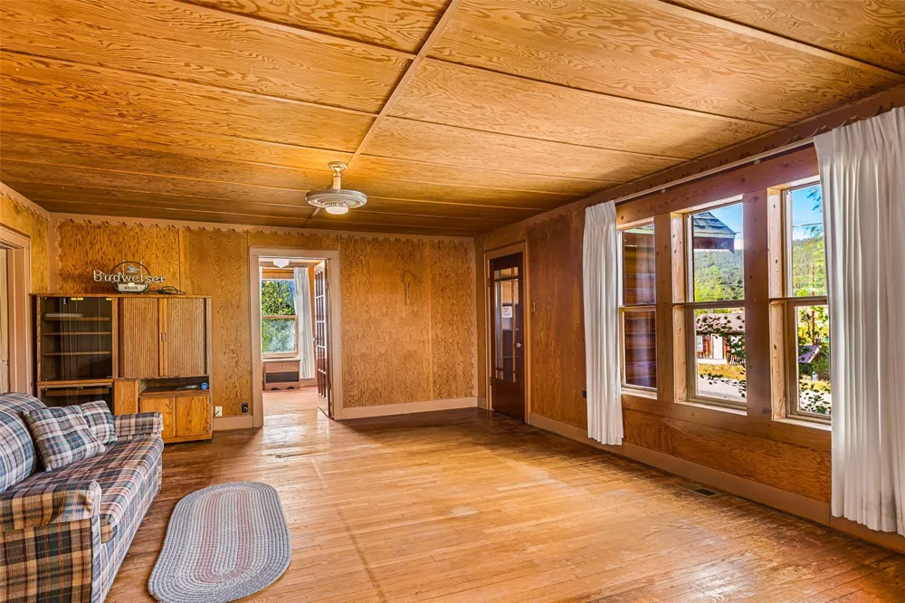 135 S MAIN STREET Alma, CO 80420