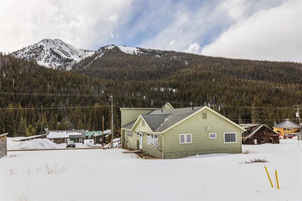 5355 Montezuma Road Montezuma, CO 80435