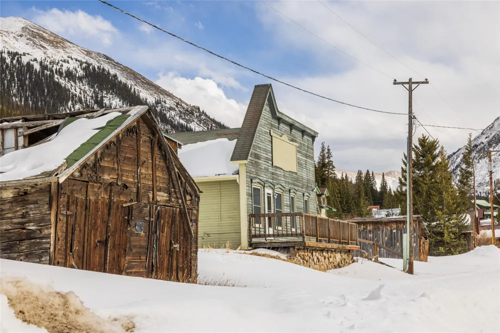 5355 Montezuma Road Montezuma, CO 80435