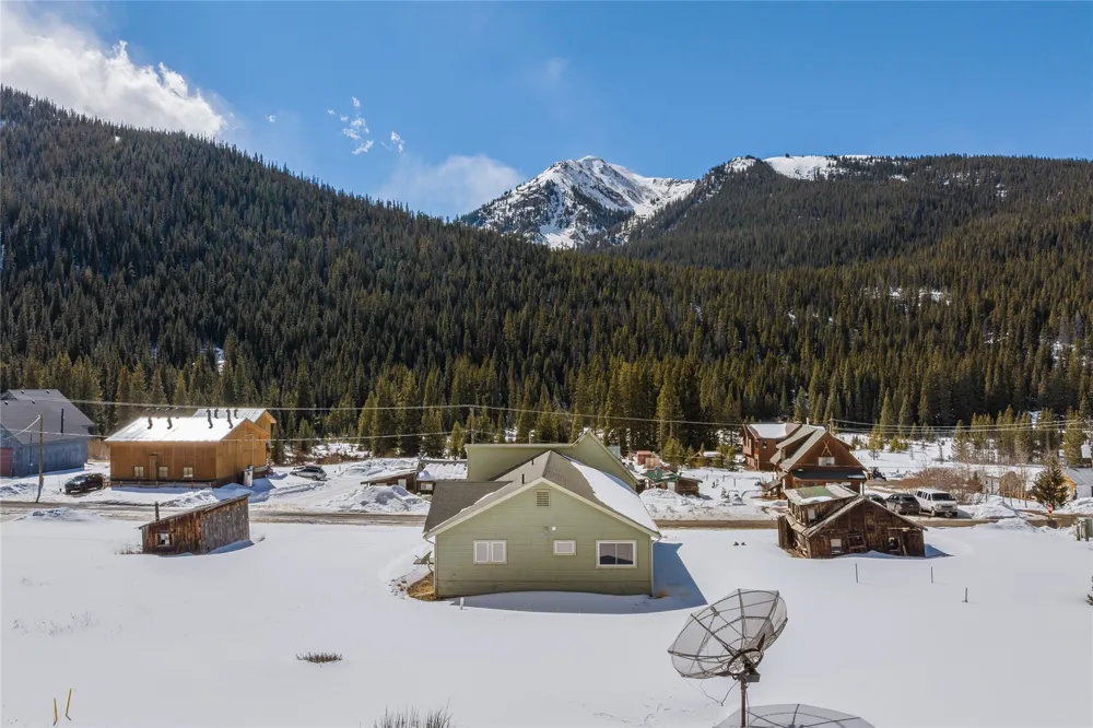 5355 Montezuma Road Montezuma, CO 80435