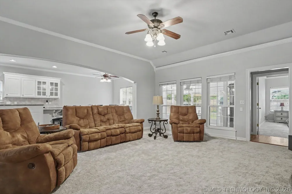 10921 S 87th EastAvenue Tulsa, OK 74133