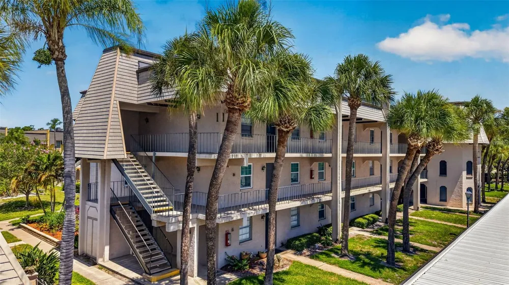 8693 BARDMOOR BOULEVARD #301B Largo, FL 33777