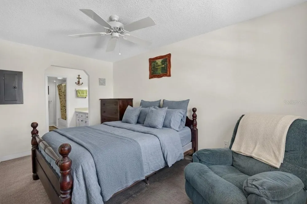 8693 BARDMOOR BOULEVARD #301B Largo, FL 33777