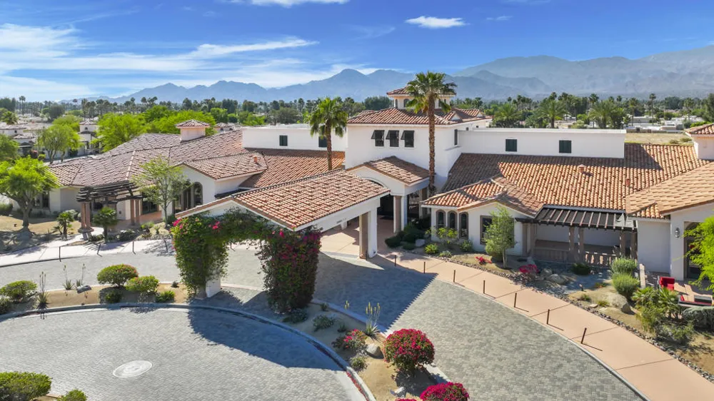 2312 Via Calderia Palm Desert, CA 92260