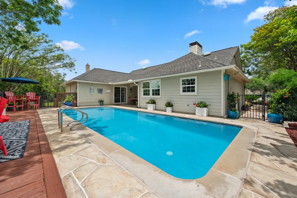 1811 Cando Court Lakeway, TX 78734