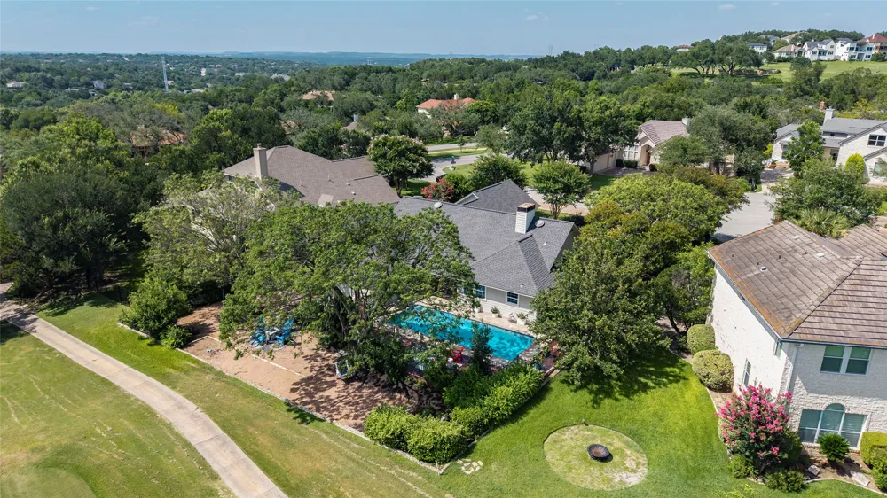 1811 Cando Court Lakeway, TX 78734