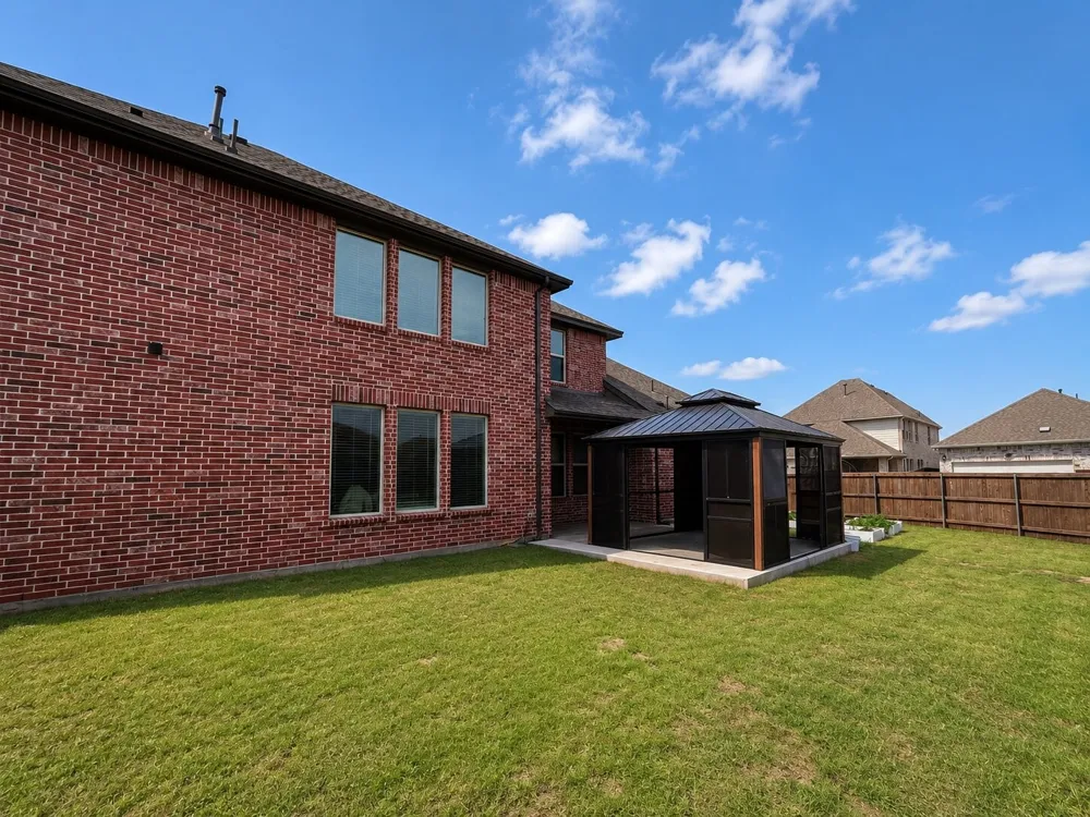 1414 Haybale Lane Garland, TX 75042