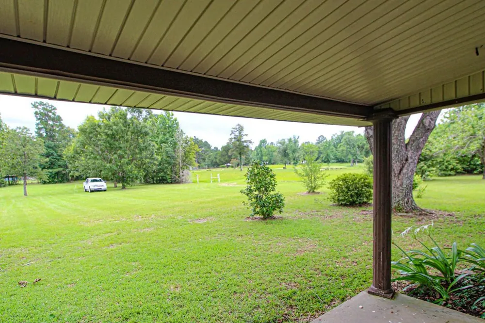 899 J Hickman Road Leggett, TX 77350