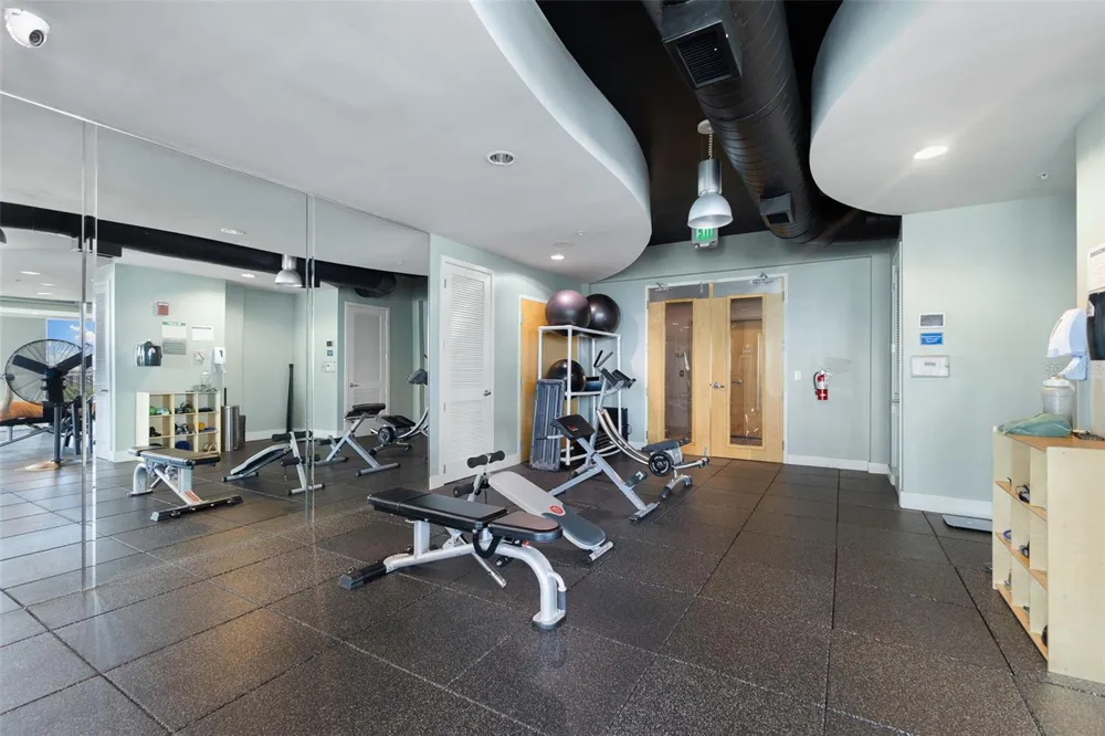 777 ASHLEY DRIVE #2514 Tampa, FL 33602