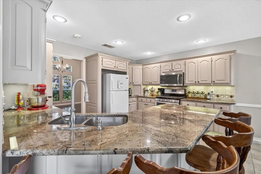 18400 Woodhollow Drive Flint, TX 75762