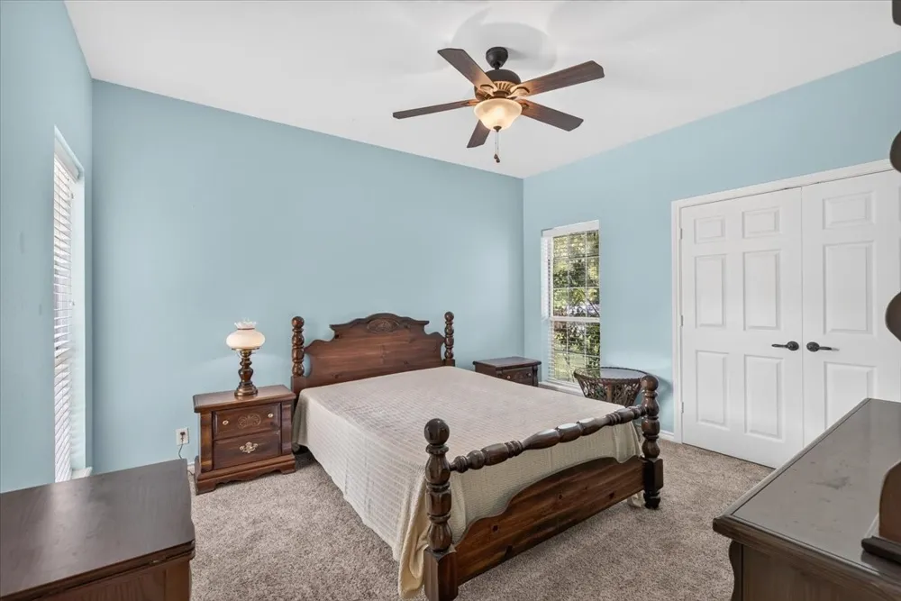18400 Woodhollow Drive Flint, TX 75762