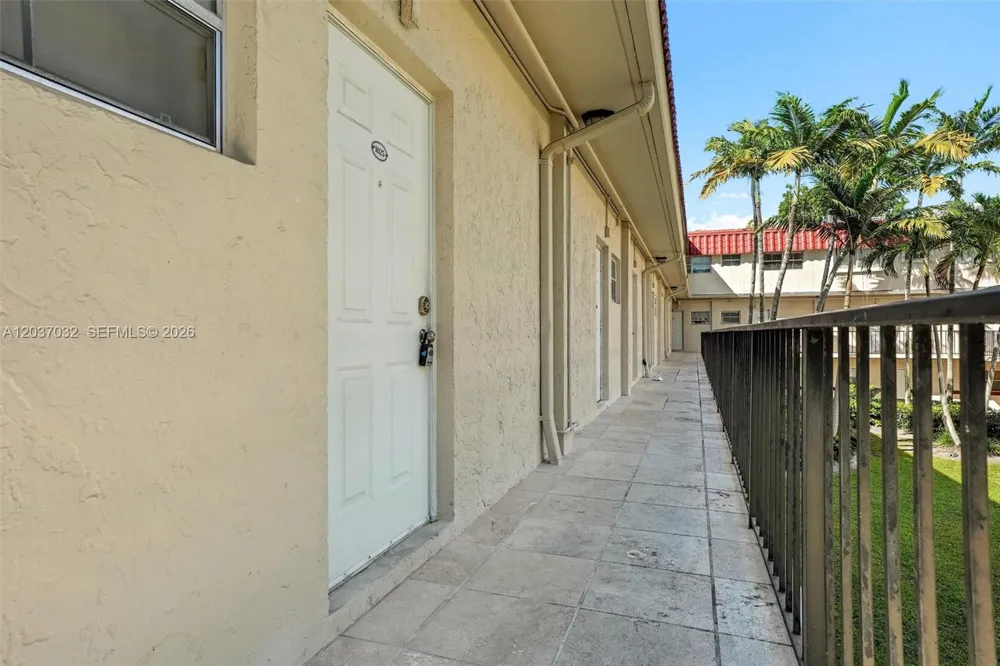 Address Not Shown Pinecrest, FL 33156