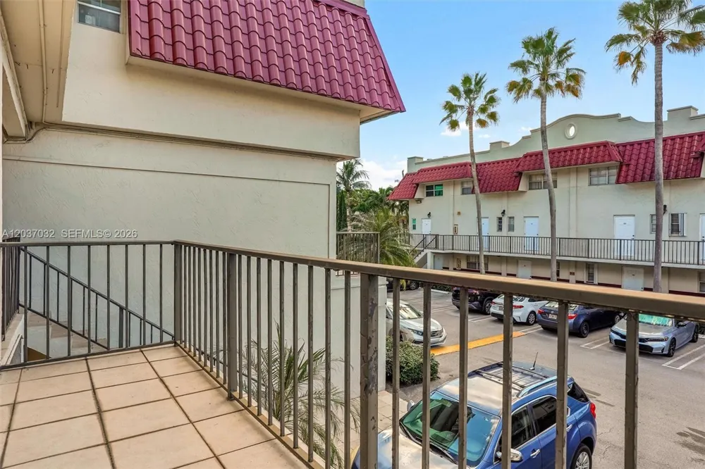 Address Not Shown Pinecrest, FL 33156