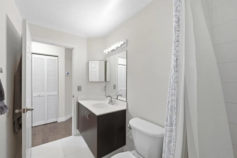 5673 NW 117th Avenue Coral Springs, FL 33076