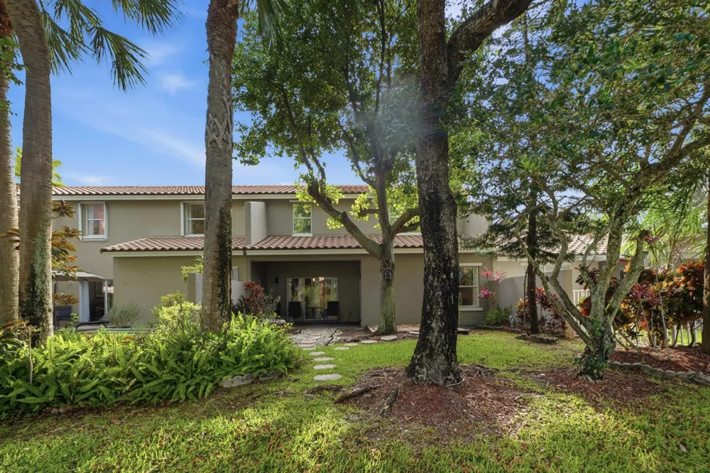 5673 NW 117th Avenue Coral Springs, FL 33076