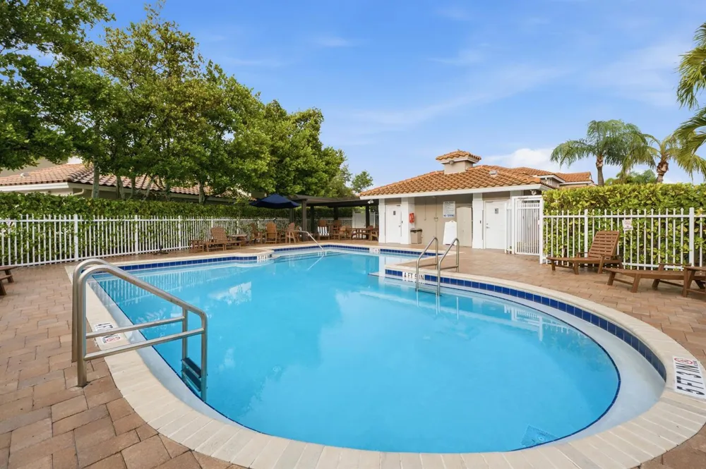 5673 NW 117th Avenue Coral Springs, FL 33076