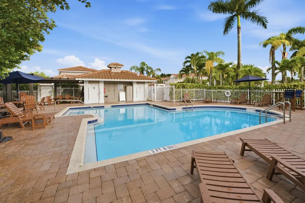 5673 NW 117th Avenue Coral Springs, FL 33076