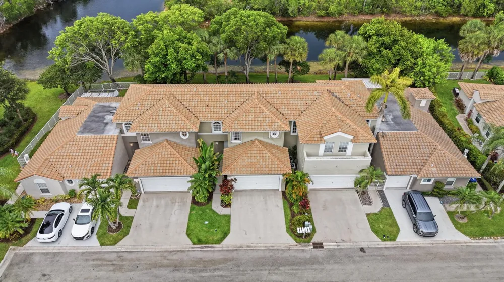 5673 NW 117th Avenue Coral Springs, FL 33076