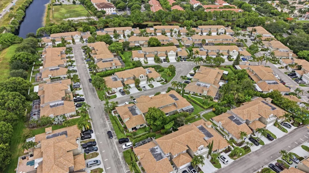 5673 NW 117th Avenue Coral Springs, FL 33076