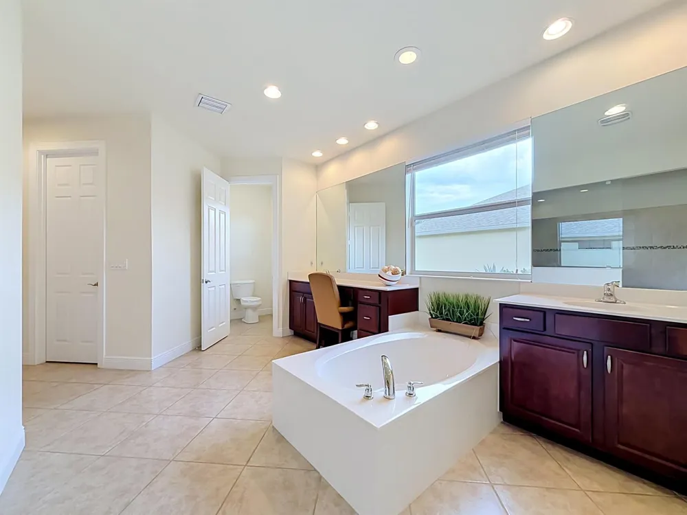 728 Fortunella Circle SW Vero Beach, FL 32968